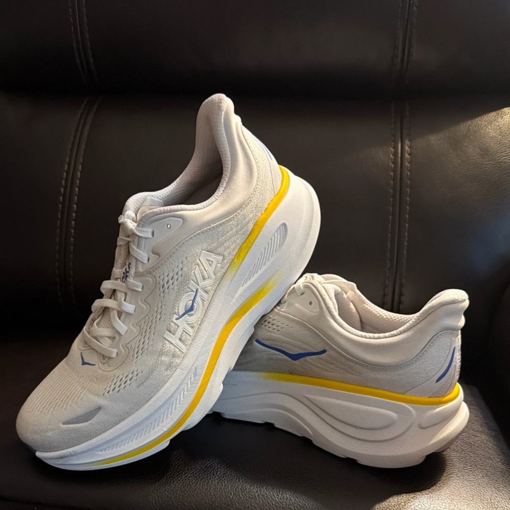 New Hoka One Bondi 9 Color White/Grout Mens  Size 10 D  Running Sneaker